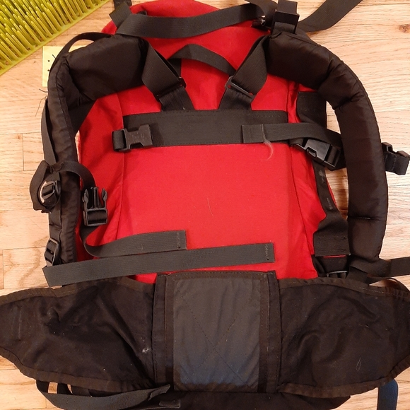 mountainsmith bugaboo backpack